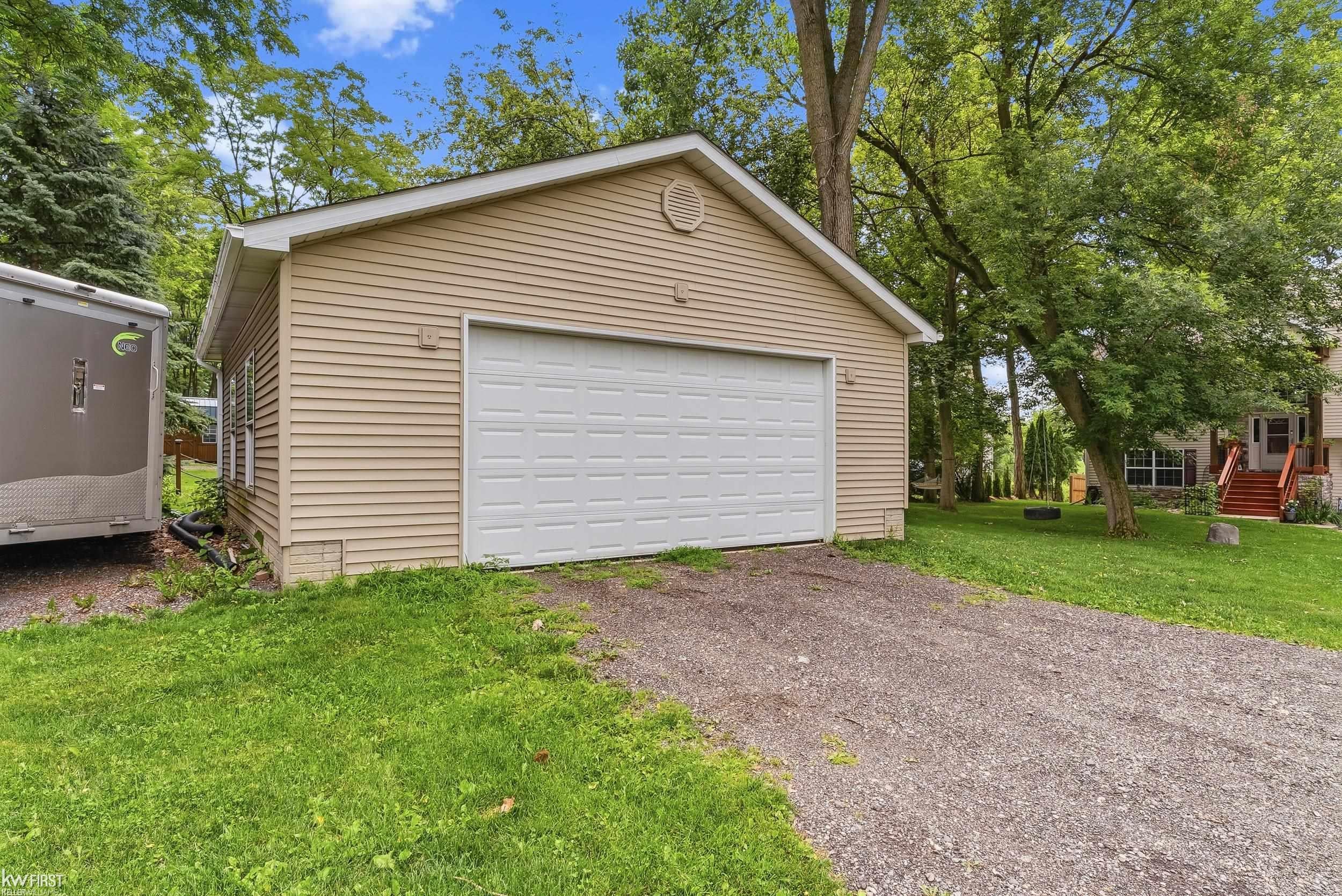 1539 W Rolston Road