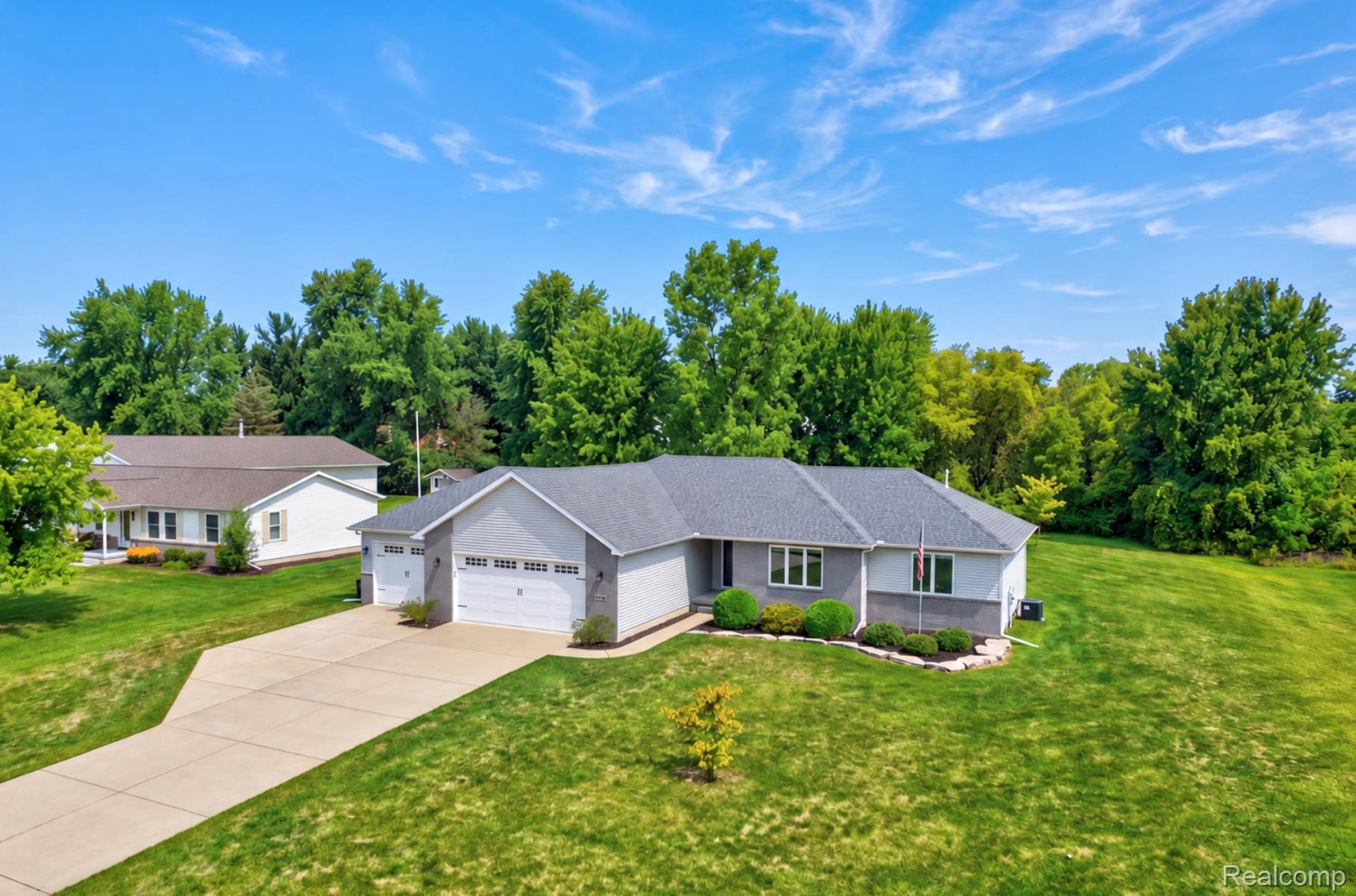 8035 Steven Parkway