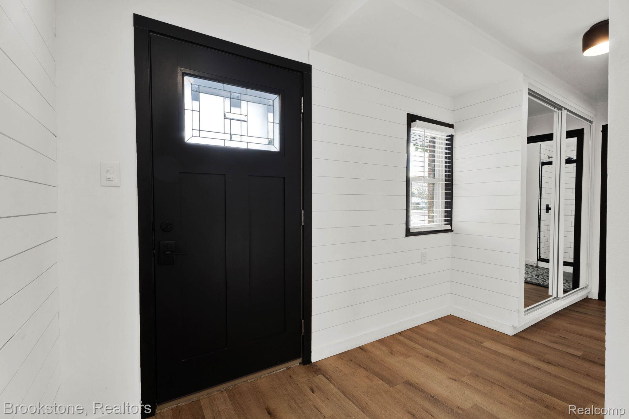 16046 W 13 Mile Road