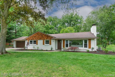 Photo of 1430 Stockport Drive, Rochester Hills City, MI 48309 (MLS # 20261046206)