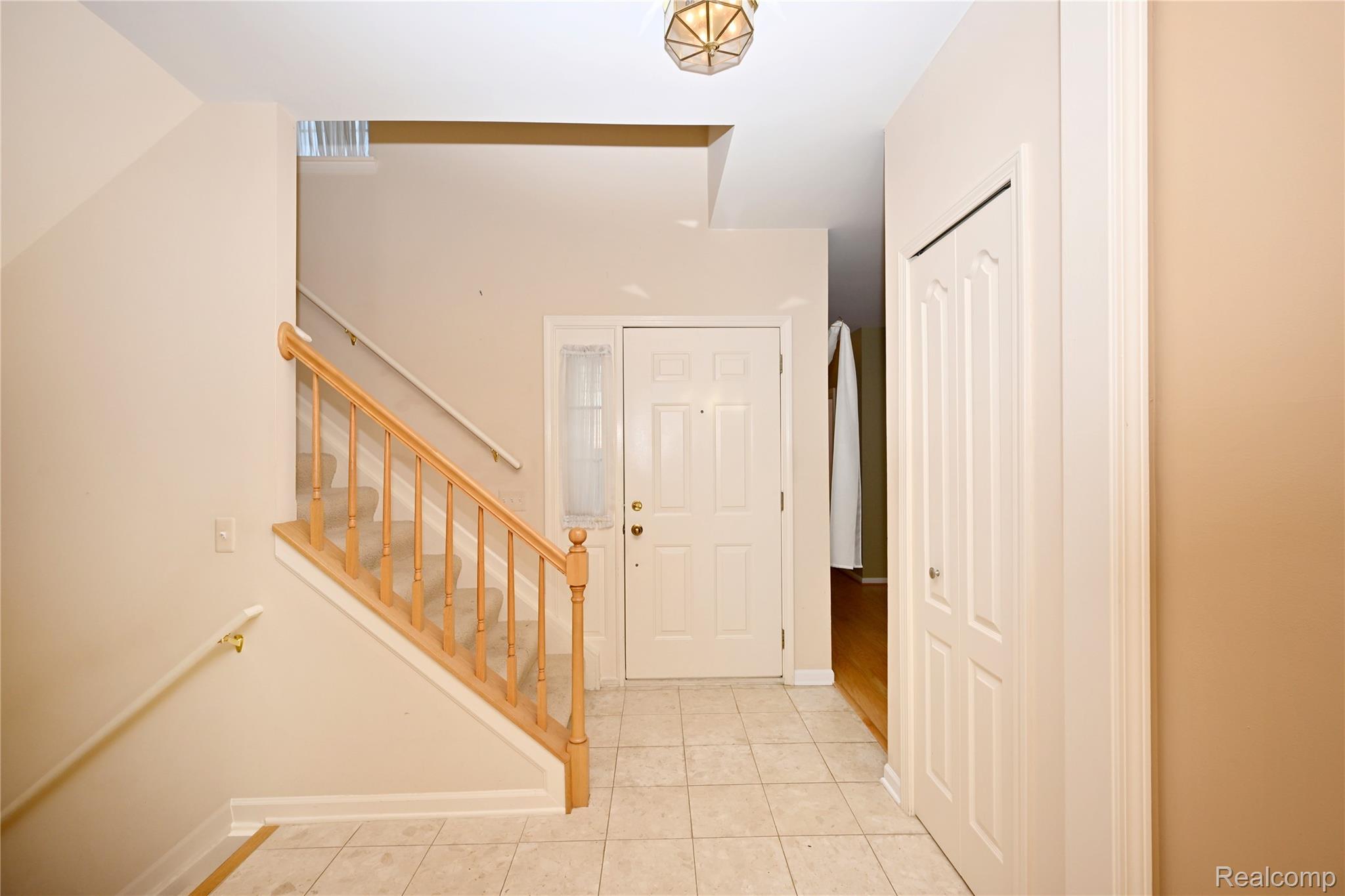 1146 Fairways Boulevard 23