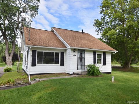 8231 N Vassar Road Mt Morris City MI 48458