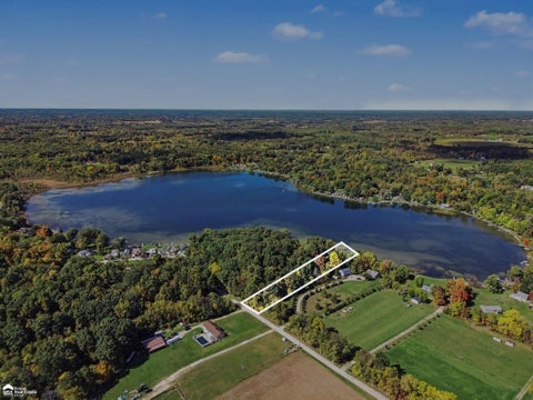 Photo of 831 N Lake Pleasant Road, Attica Township, MI 48412 (MLS # 5050224314)