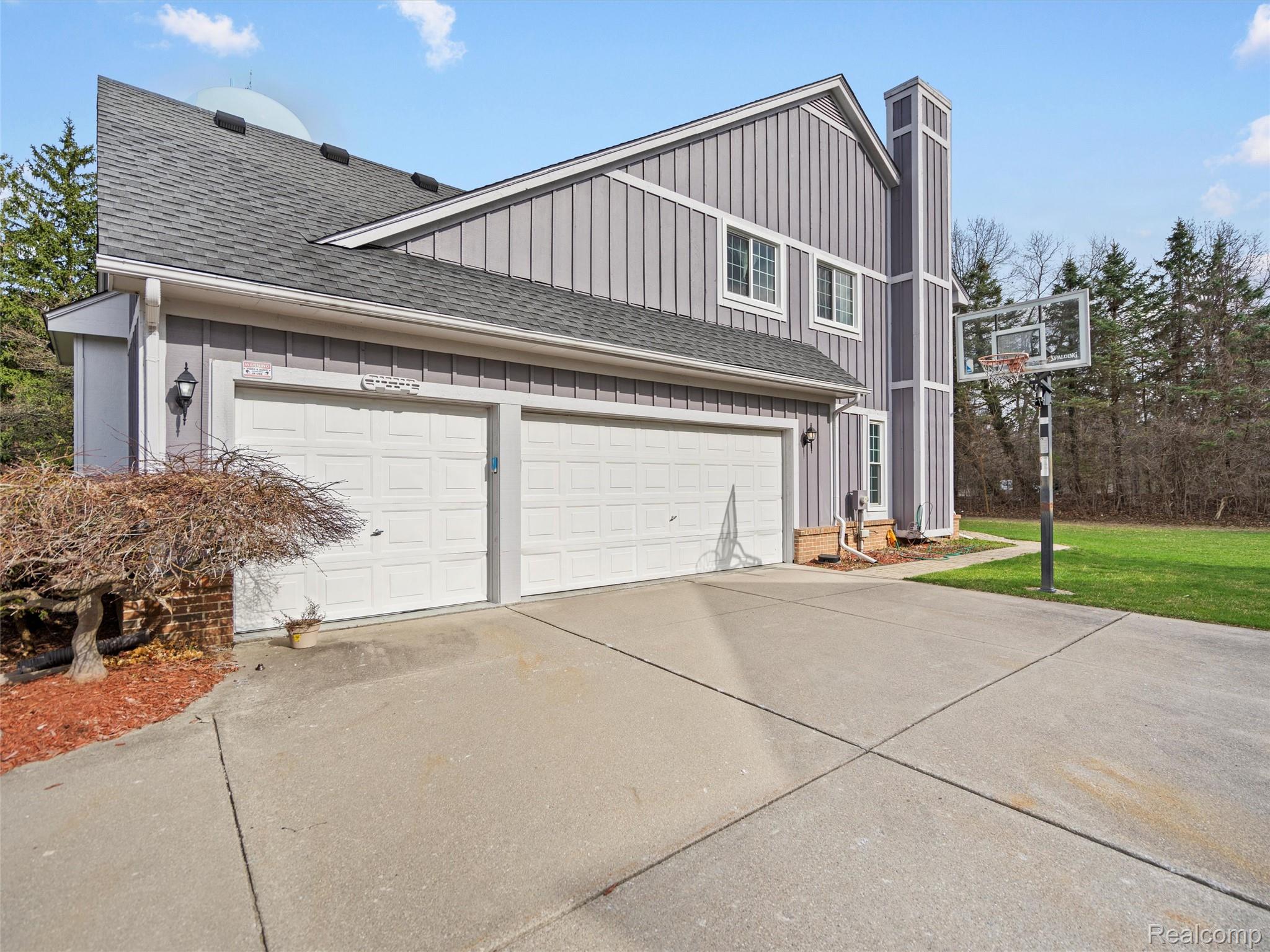 7359 Water Oaks