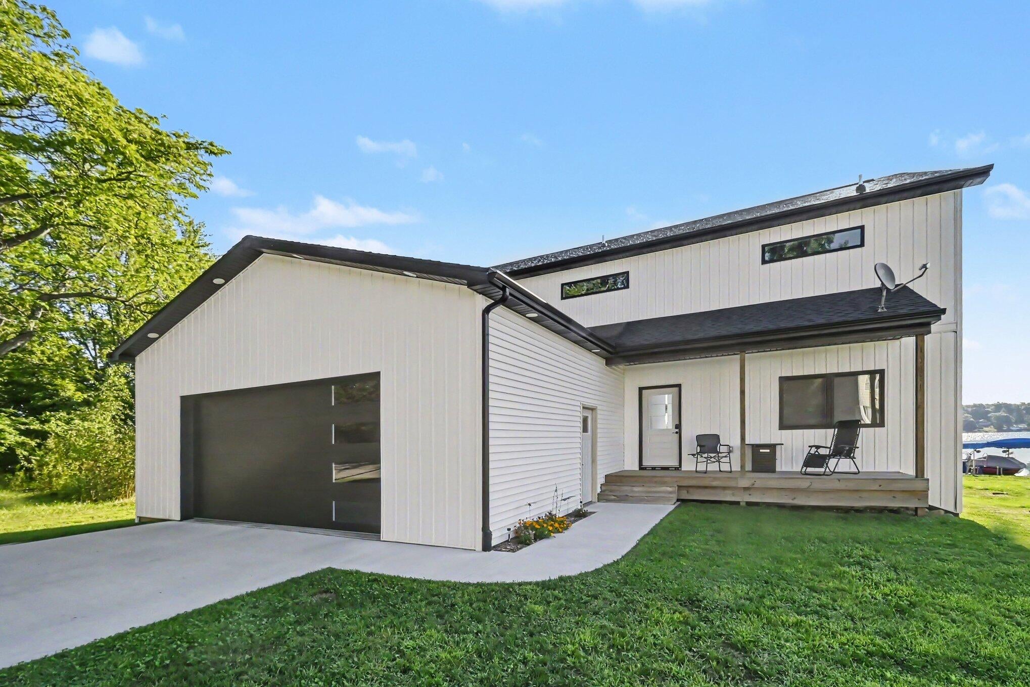 5531 Monroe Road