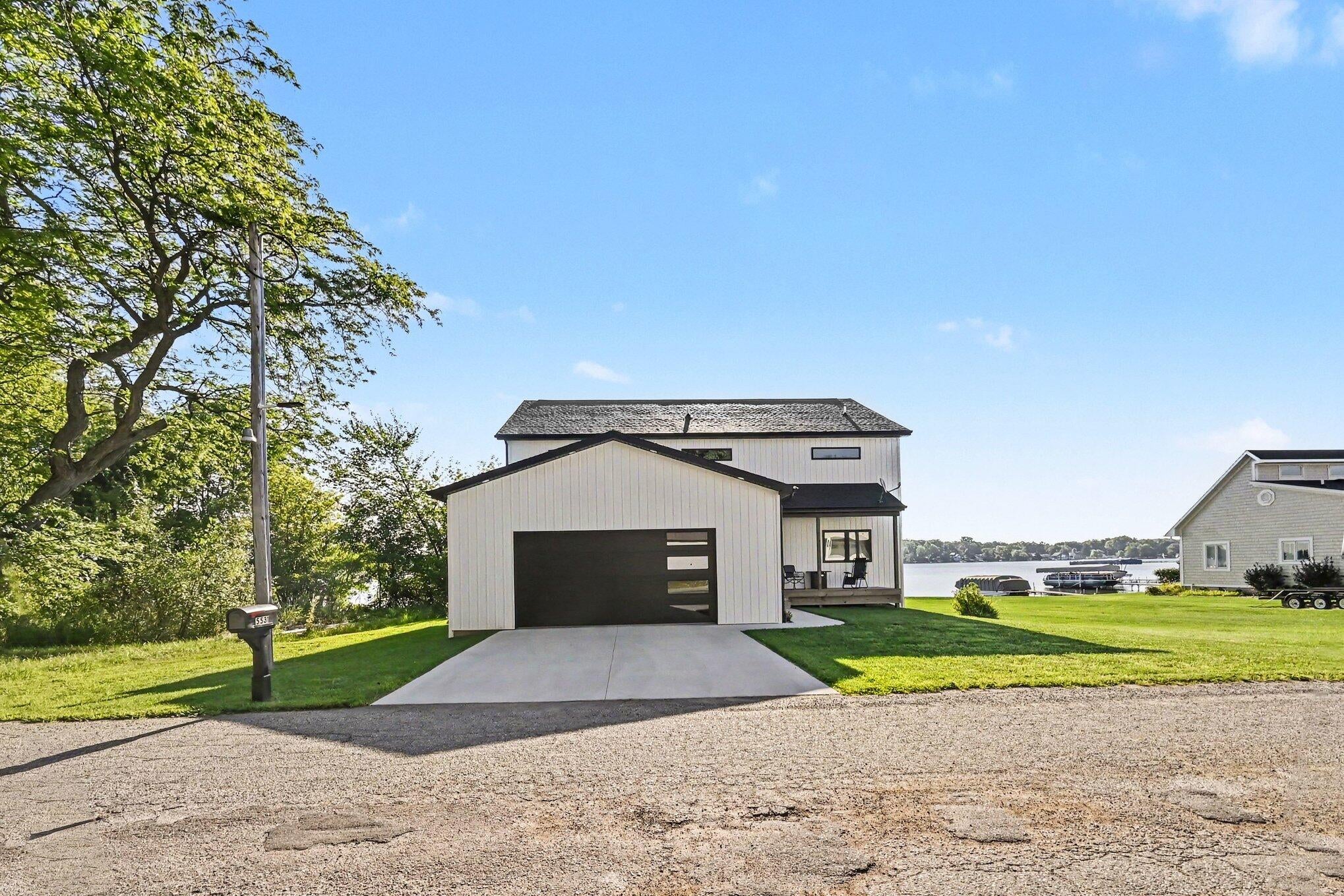 5531 Monroe Road