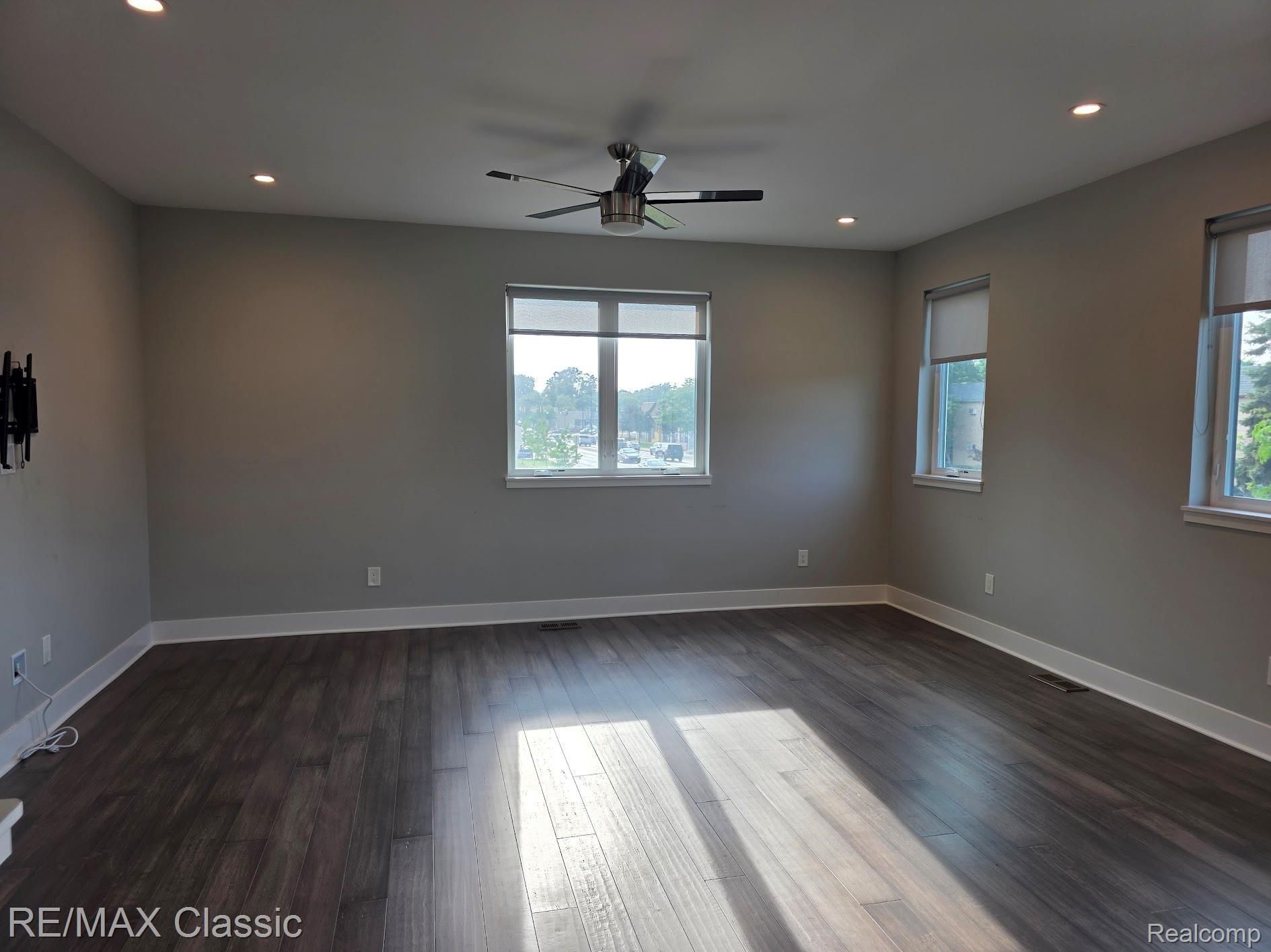 4225 W 14 Mile Road Suite 100