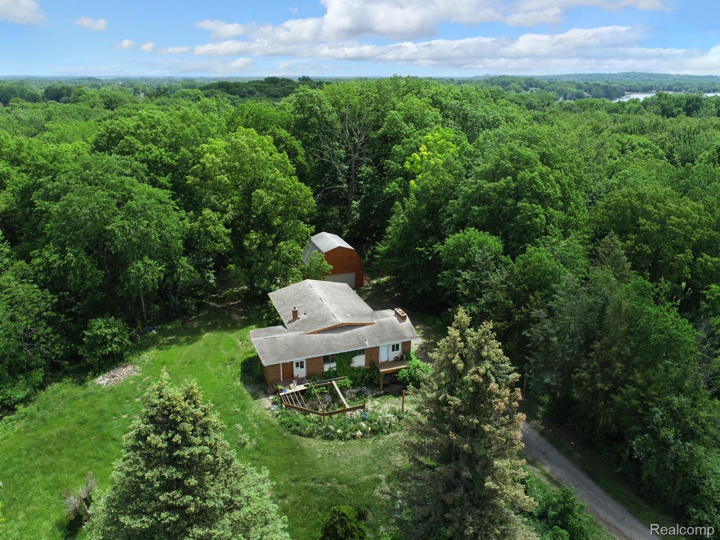 1050 Teggerdine Road