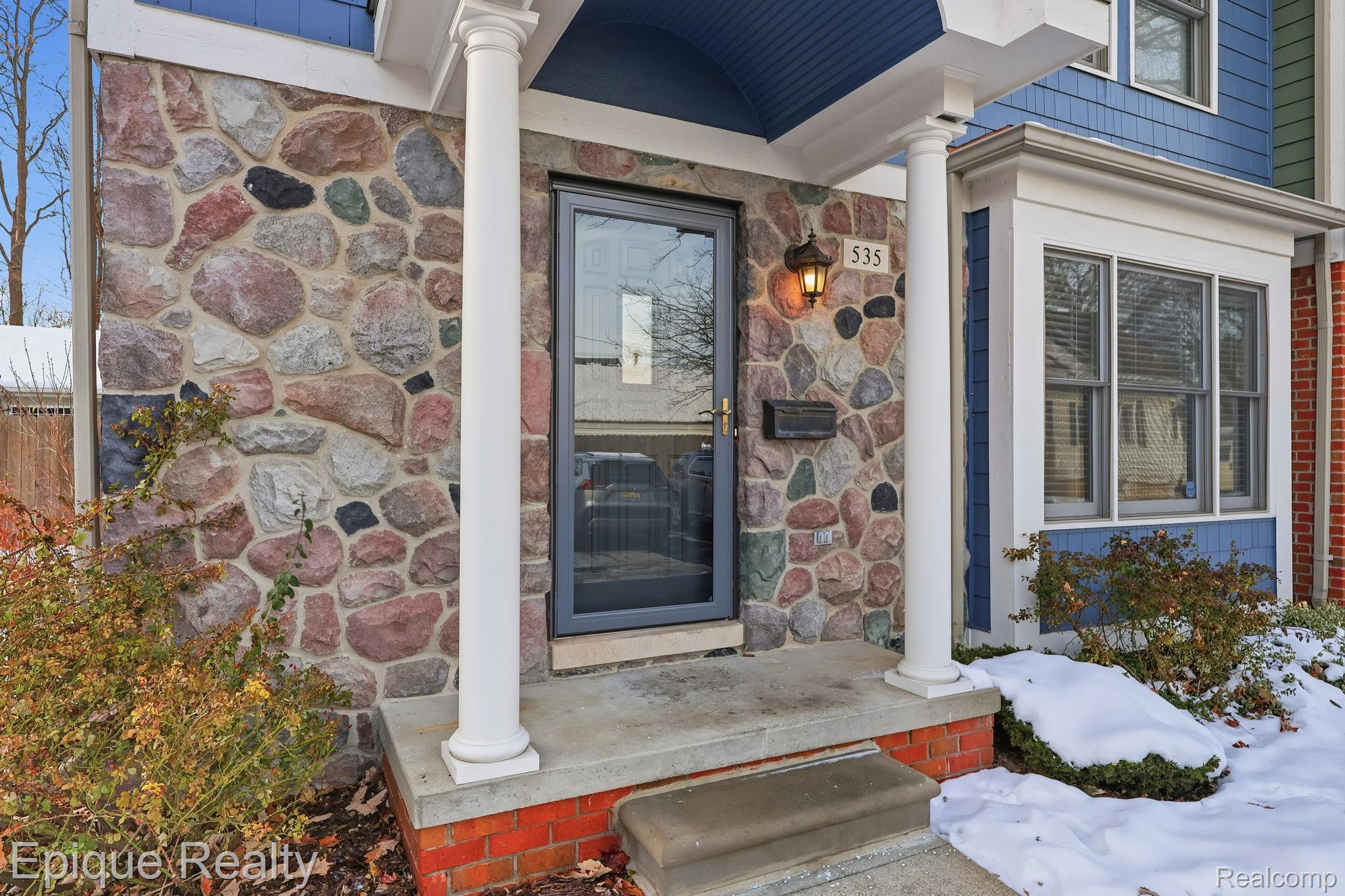 535 W Marshall Street