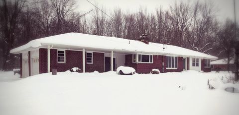 1820 Wilson Avenue NW Walker City MI 49534