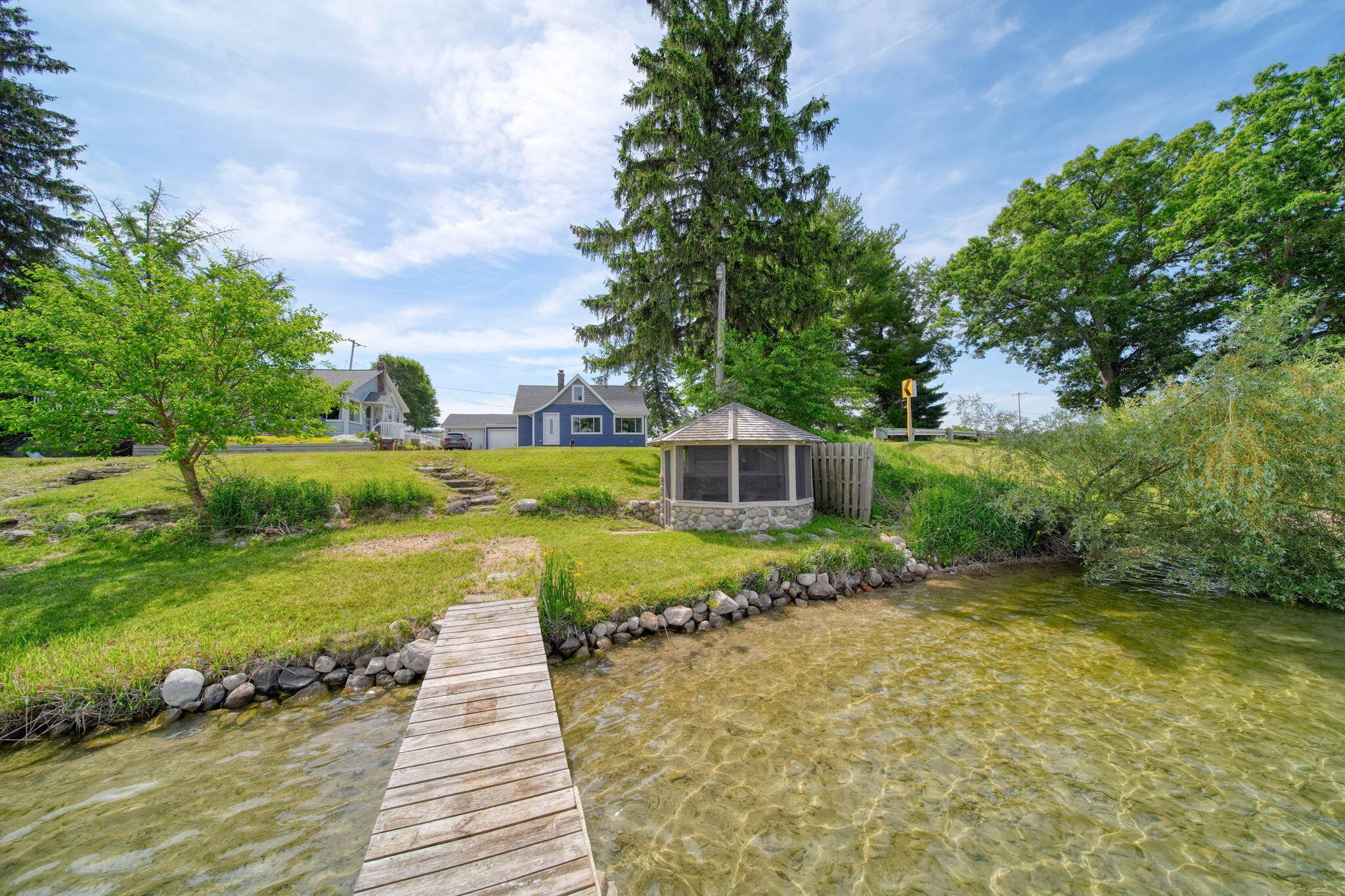 11965 Round Lake Road