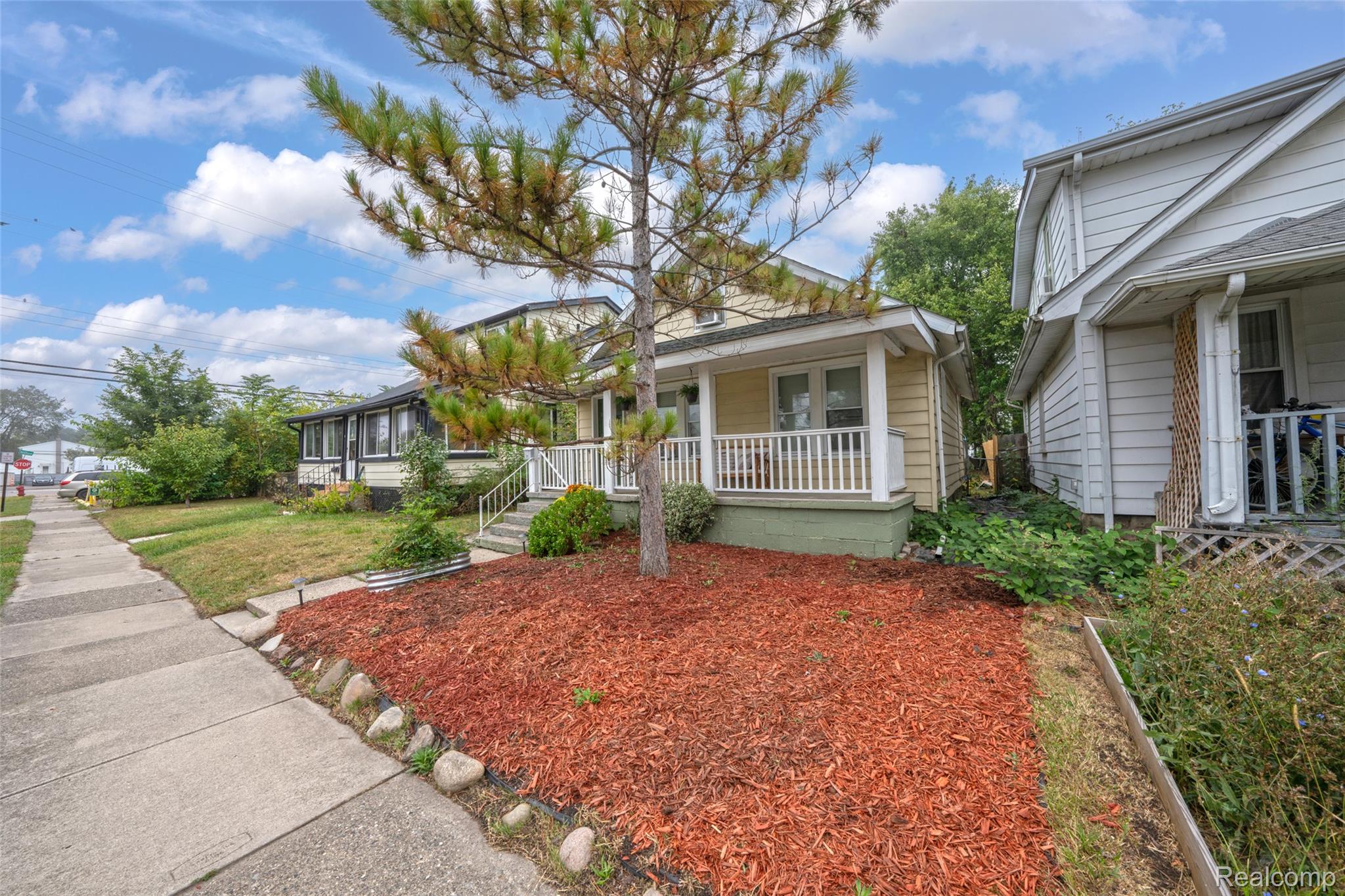 1469 Browning Street