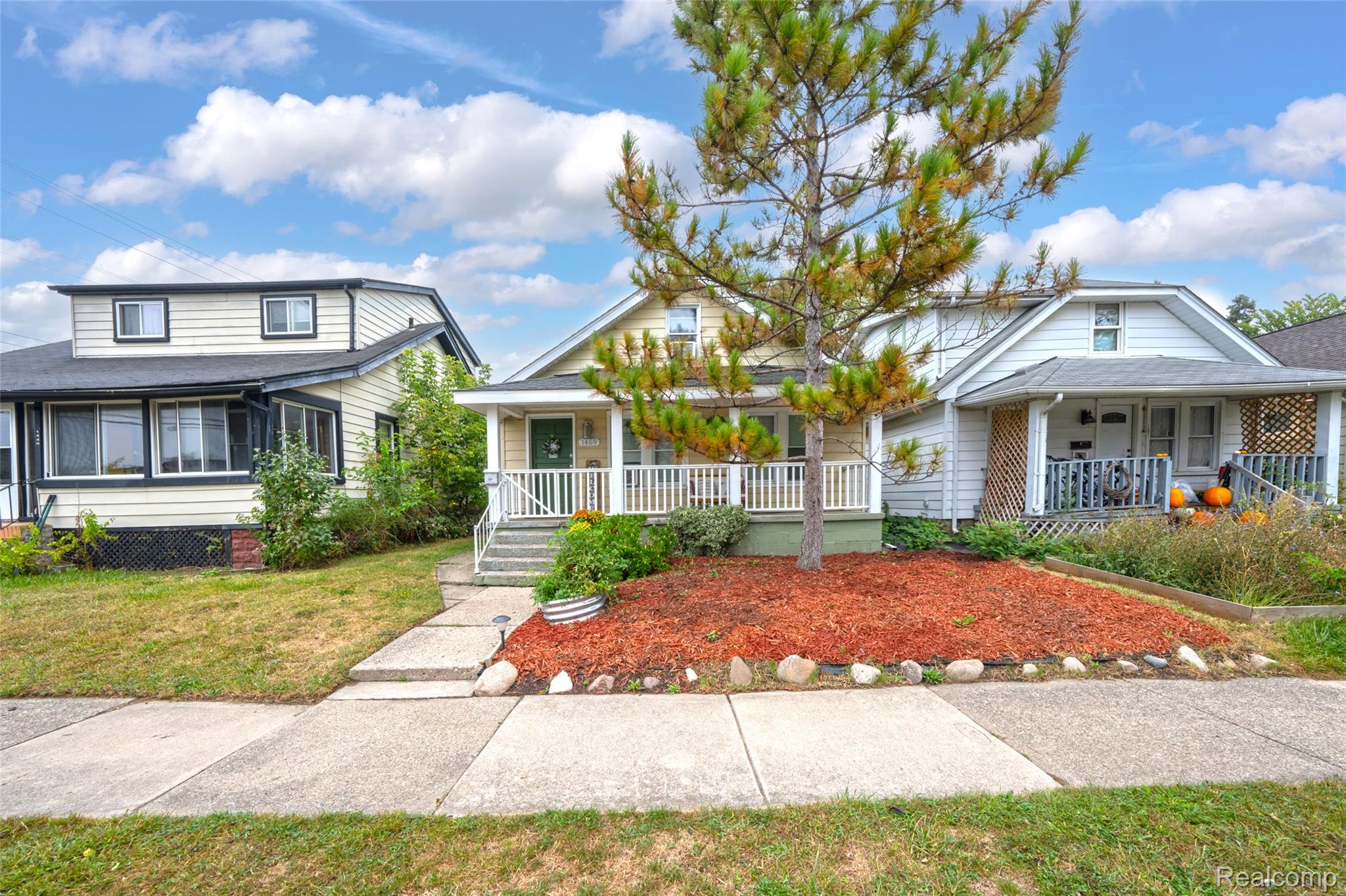 1469 Browning Street