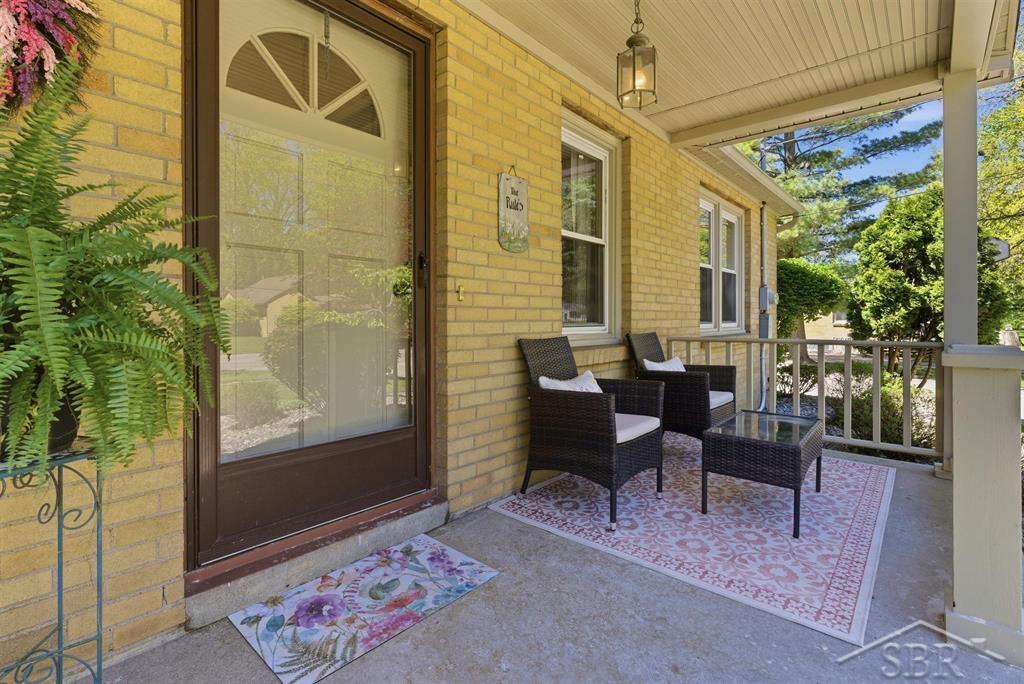 306 E Sugnet Road