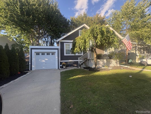 205 UNIVERSITY ST, FERNDALE, MI 48220 - Image bcb665a23db88fbb76b1e8cb420dc664/751552346