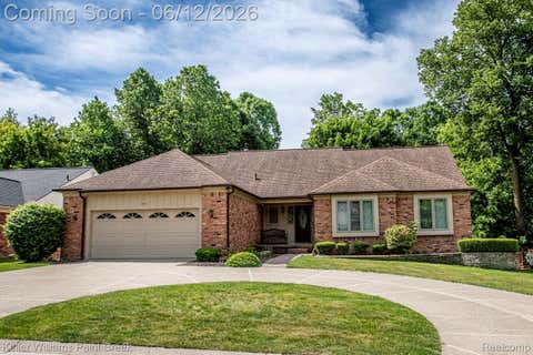 Photo of 1447 Oakstone Drive, Rochester Hills City, MI 48309 (MLS # 20261041715)