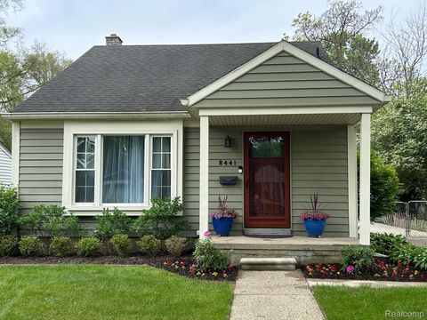 8441 COLGATE Street Oak Park City MI 48237