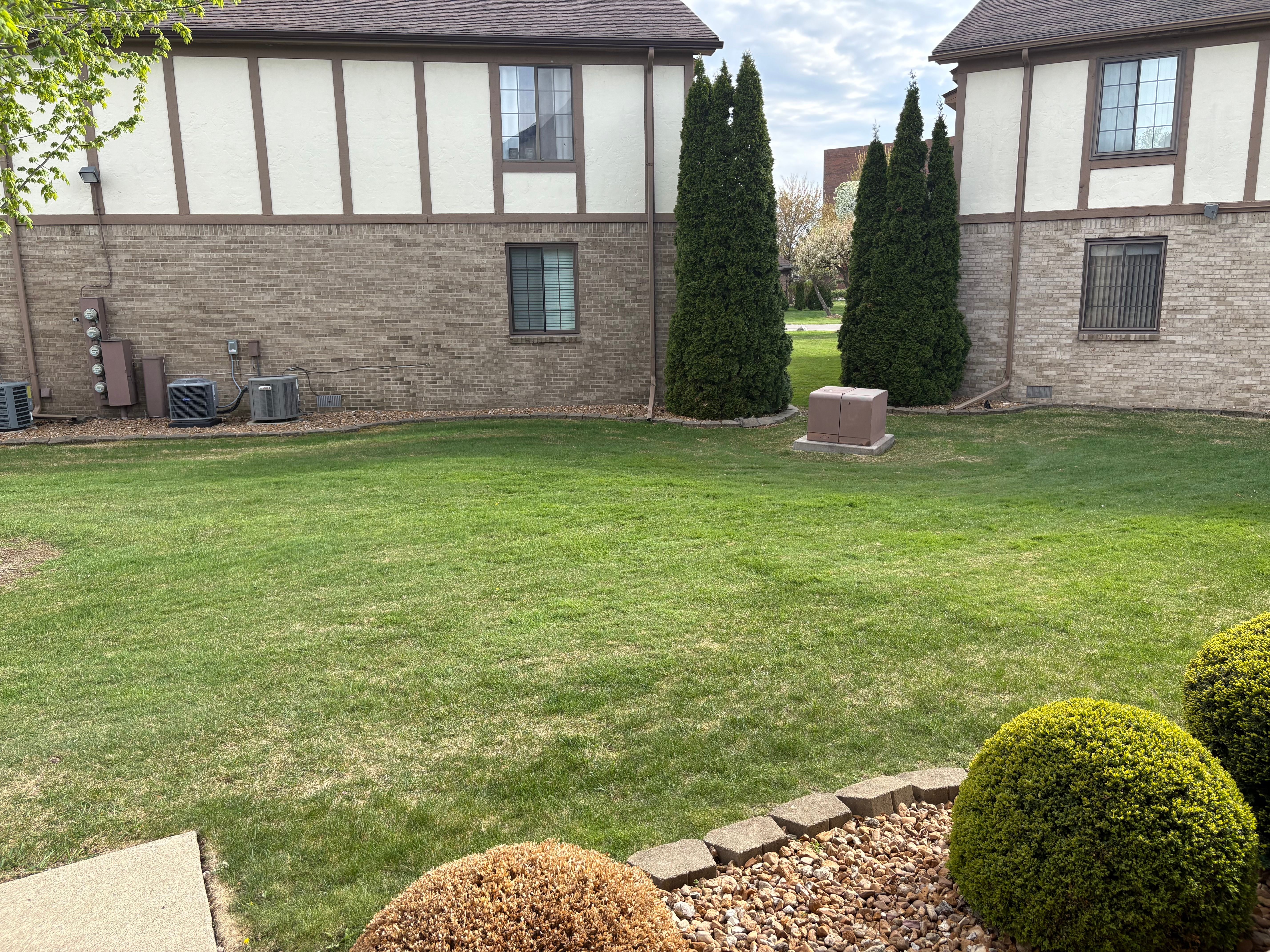 917 Country Club Drive