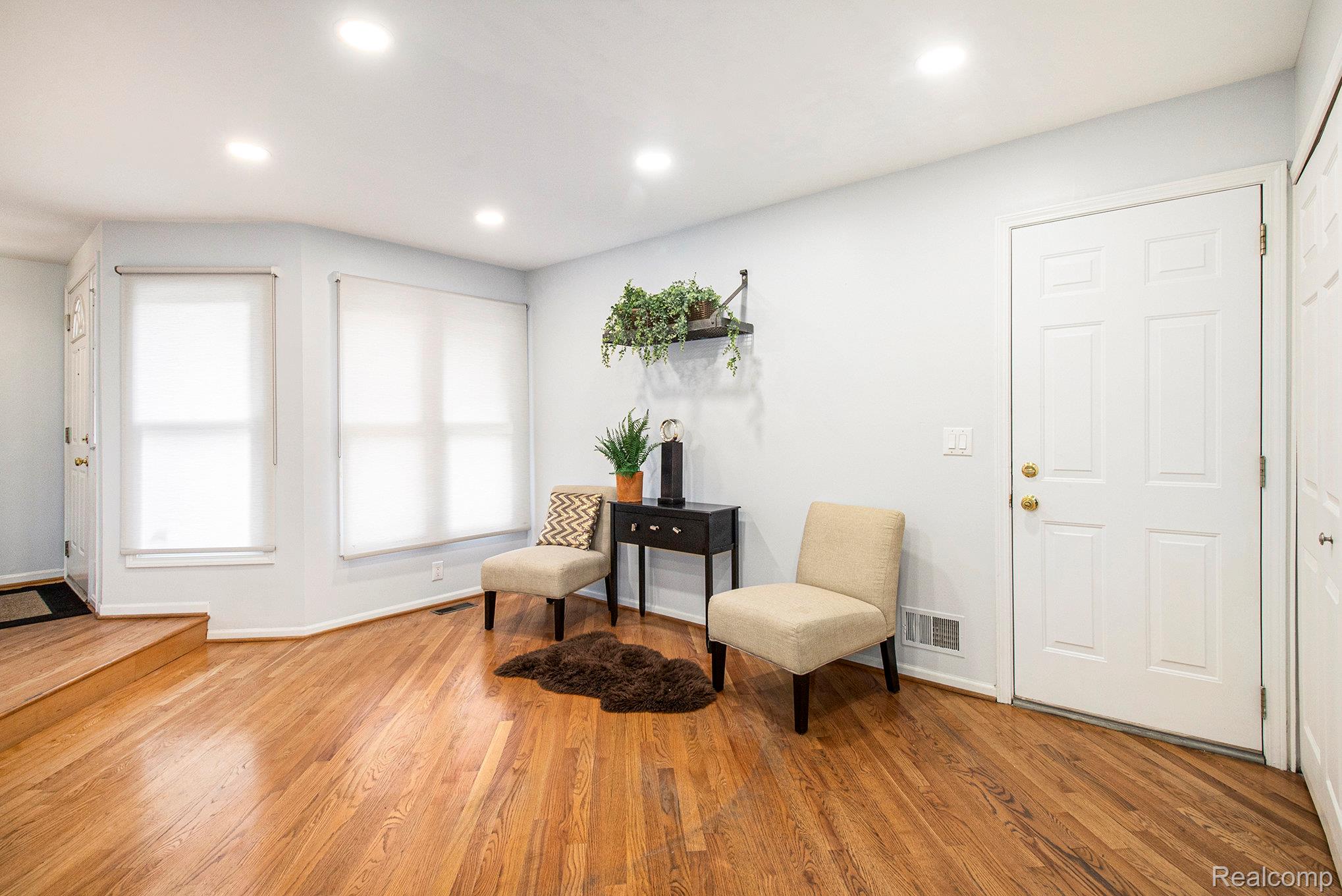 5204 Royal Vale Lane