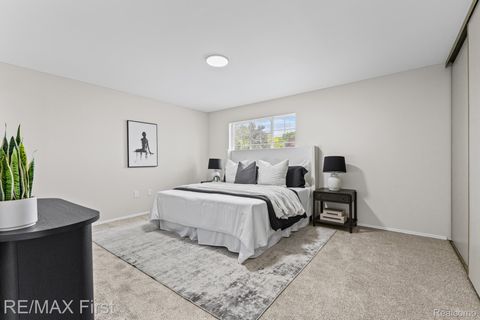Tiny photo for 4905 Coventry Street, Royal Oak City, MI 48073 (MLS # 20261043867)