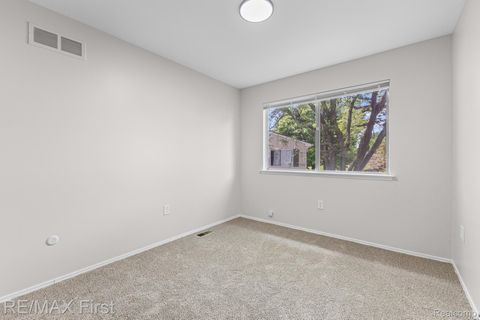 Tiny photo for 4905 Coventry Street, Royal Oak City, MI 48073 (MLS # 20261043867)