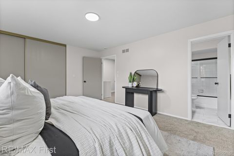 Tiny photo for 4905 Coventry Street, Royal Oak City, MI 48073 (MLS # 20261043867)