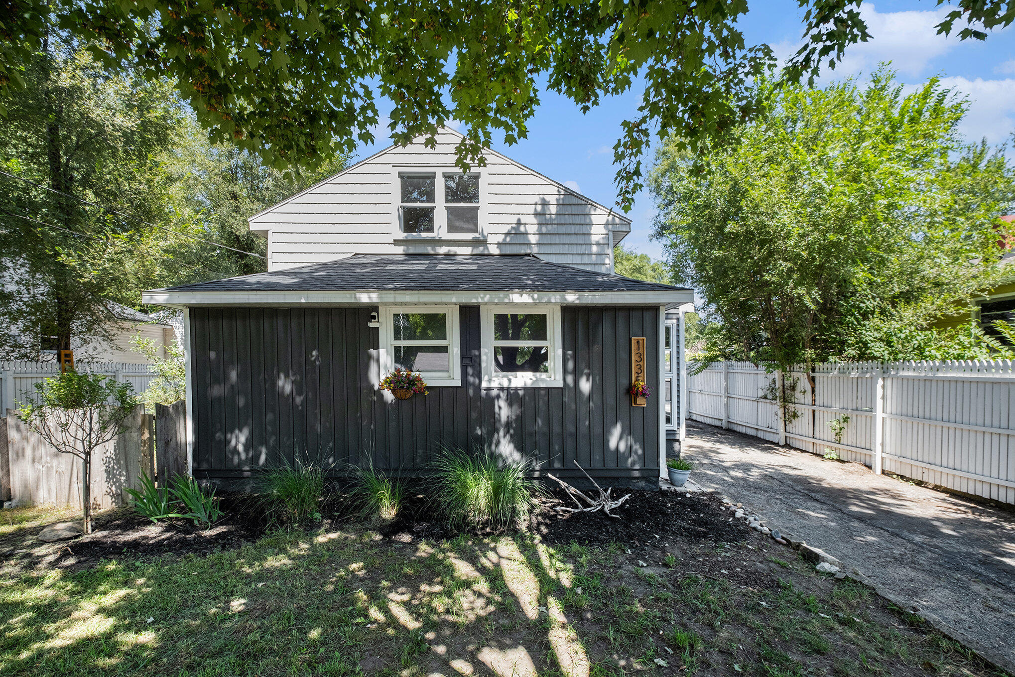 1335 Walnut Street NE