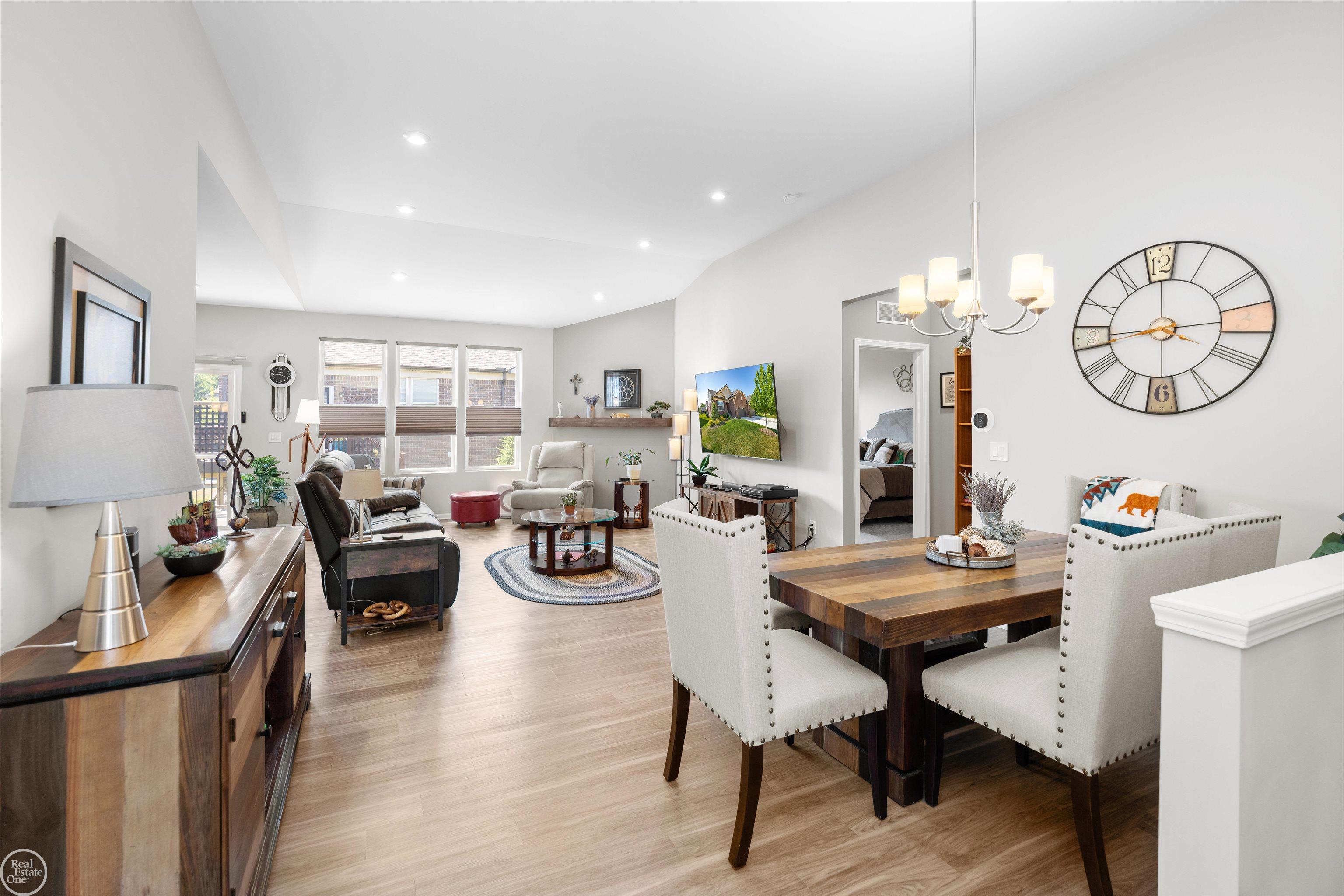 40625 Tulip Trace