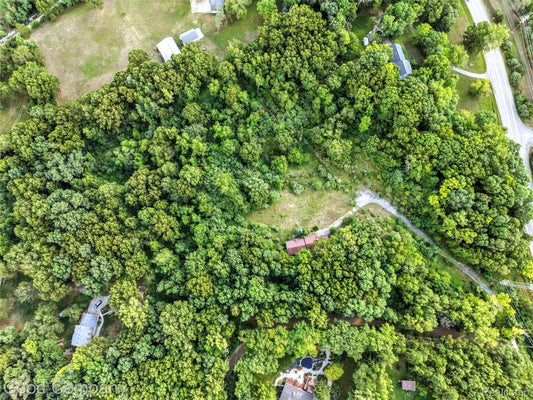 3187 MAPLERIDGE, MILFORD, MI 48380 - Image bccc12a7b40af04abe12fc58d9efd3d5/3169749939