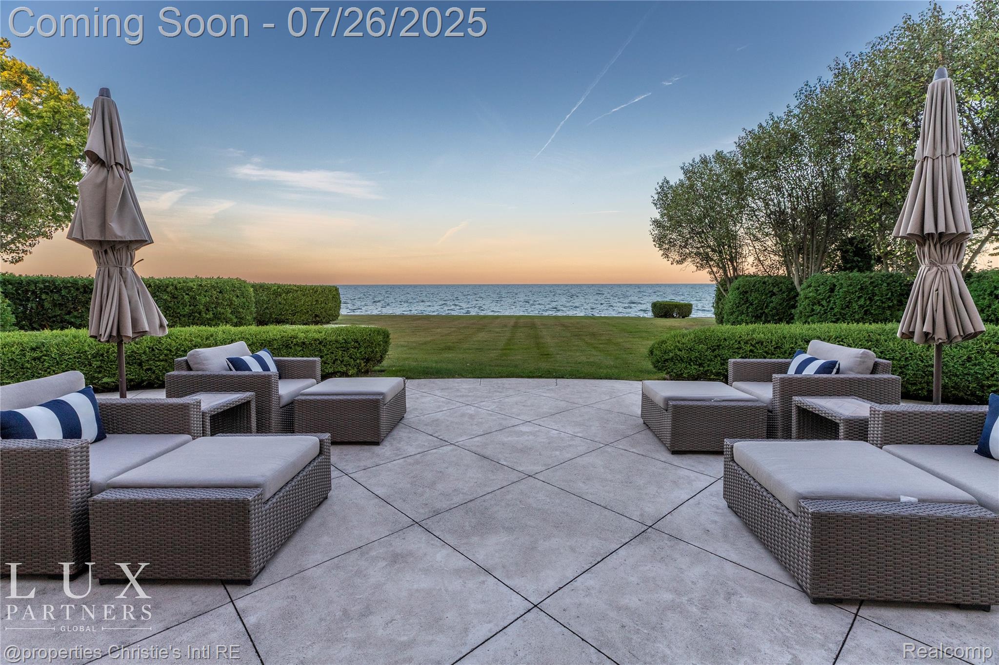 1010 LAKE SHORE Road