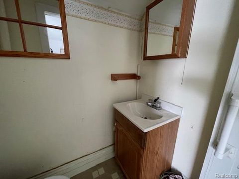 Tiny photo for 10210 County Line Road, Groveland Township, MI 48462 (MLS # 20261011469)