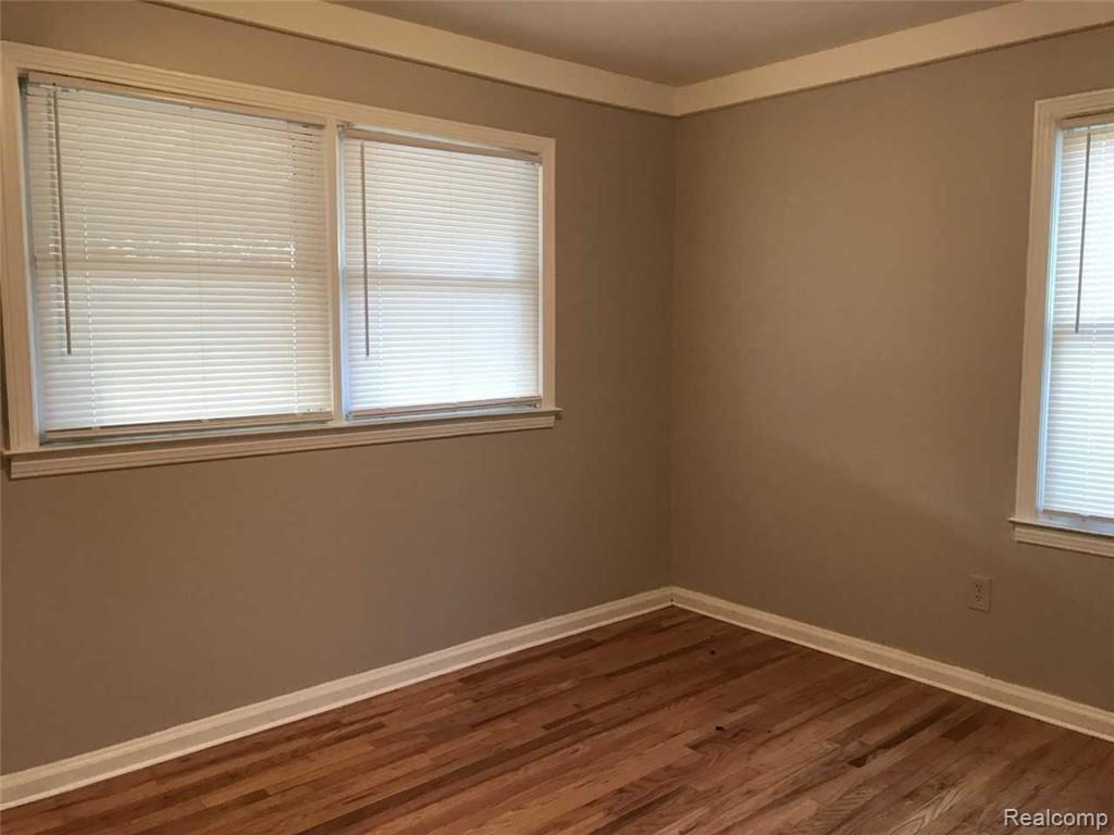 23440 COUZENS Avenue