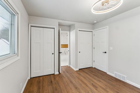 Tiny photo for 9550 Colgate Avenue, Independence Charter Township, MI 48348 (MLS # 5050196406)