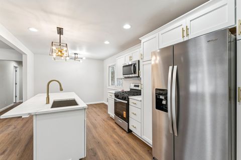 Tiny photo for 9550 Colgate Avenue, Independence Charter Township, MI 48348 (MLS # 5050196406)