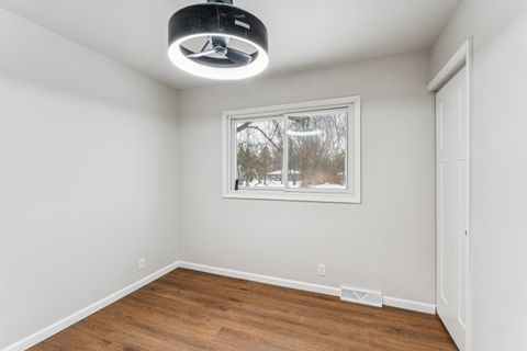 Tiny photo for 9550 Colgate Avenue, Independence Charter Township, MI 48348 (MLS # 5050196406)