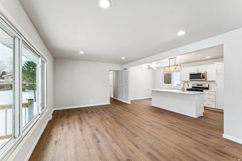 Tiny photo for 9550 Colgate Avenue, Independence Charter Township, MI 48348 (MLS # 5050196406)