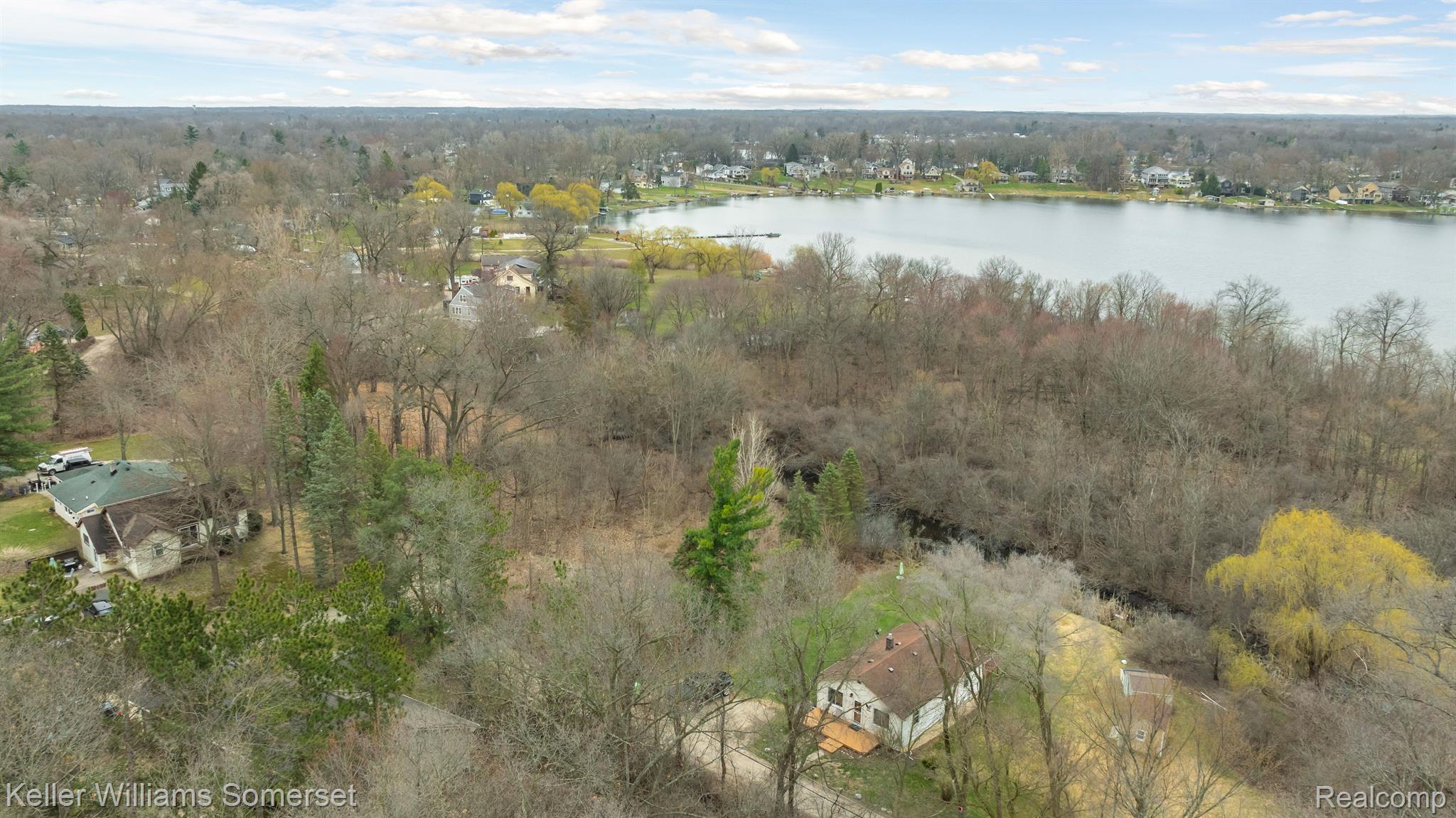 0000 Lakeview Drive
