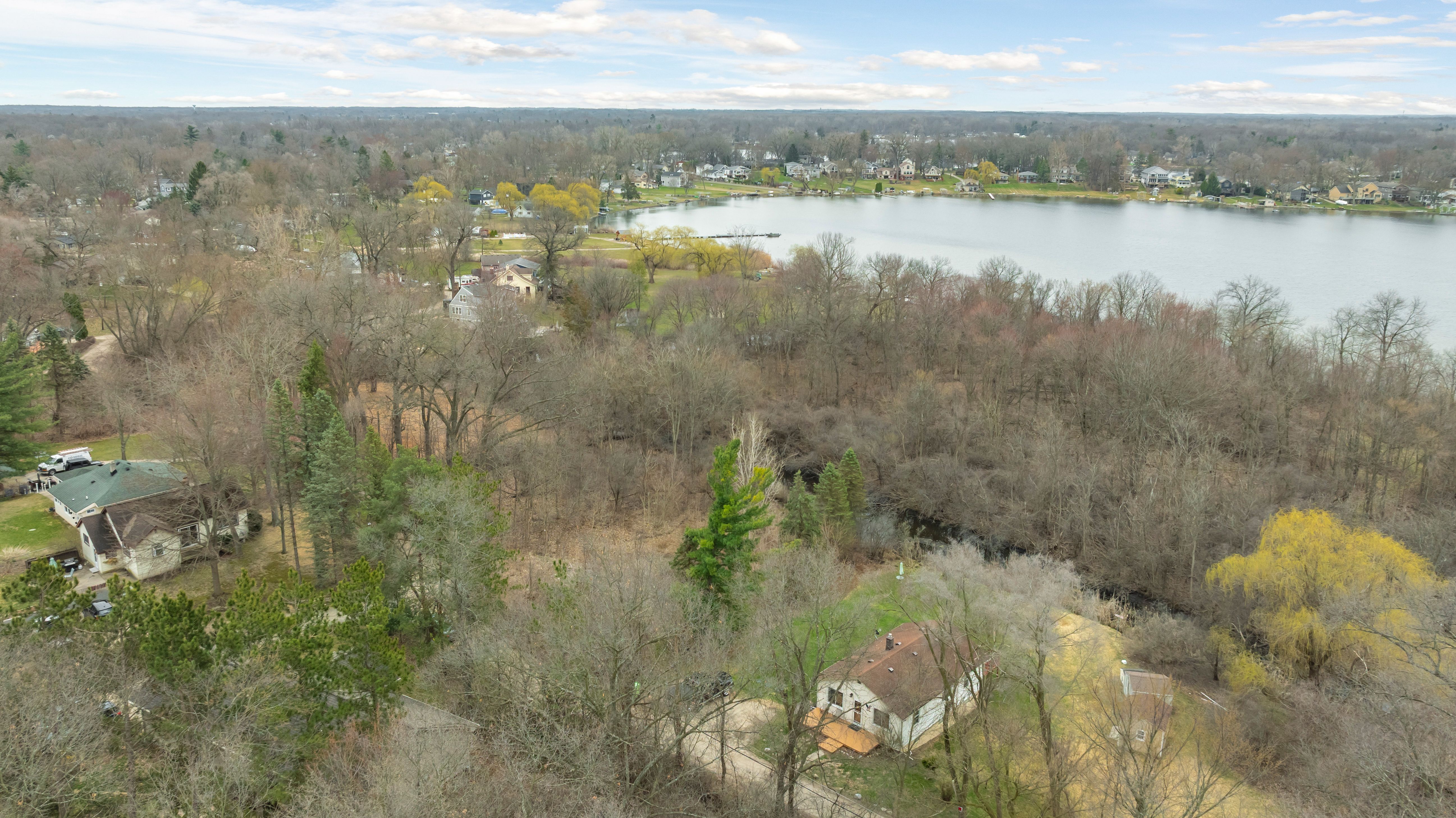 0000 Lakeview Drive