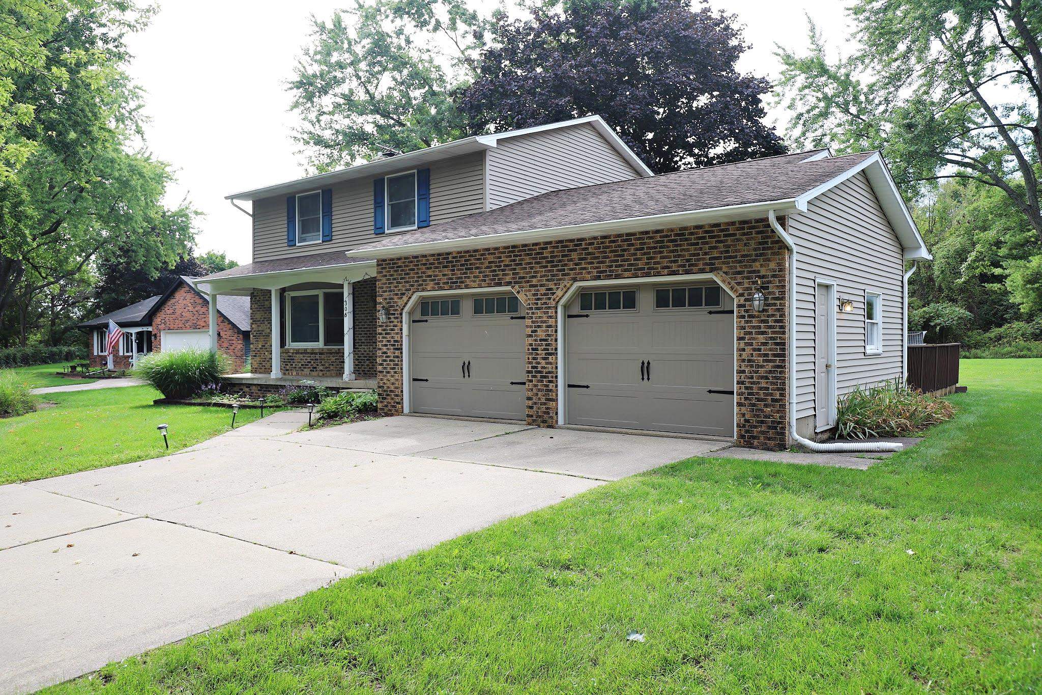 306 N Hampton Drive