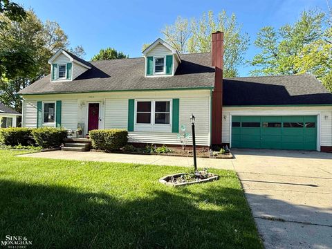 1923 Clinton Avenue St Clair City MI 48079