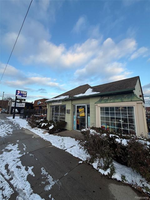 4876 Greenfield Road Dearborn City MI 48126