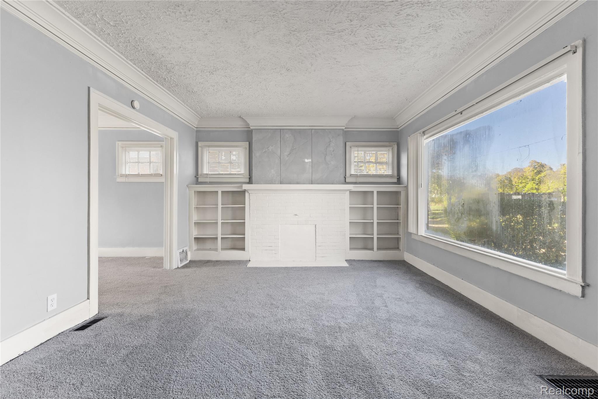 3007 W Philadelphia Street