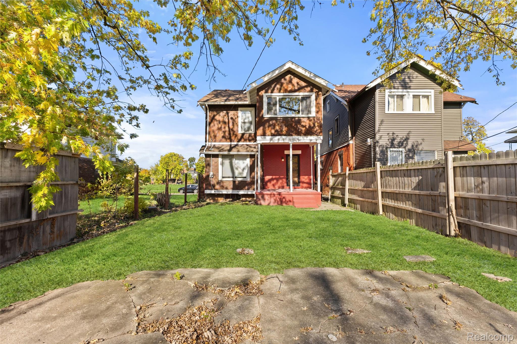 3007 W Philadelphia Street