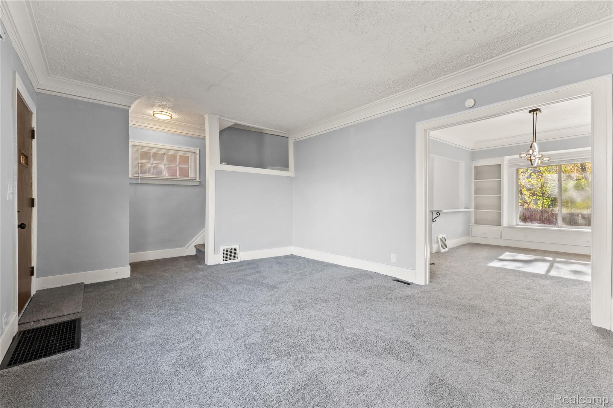 3007 W Philadelphia Street