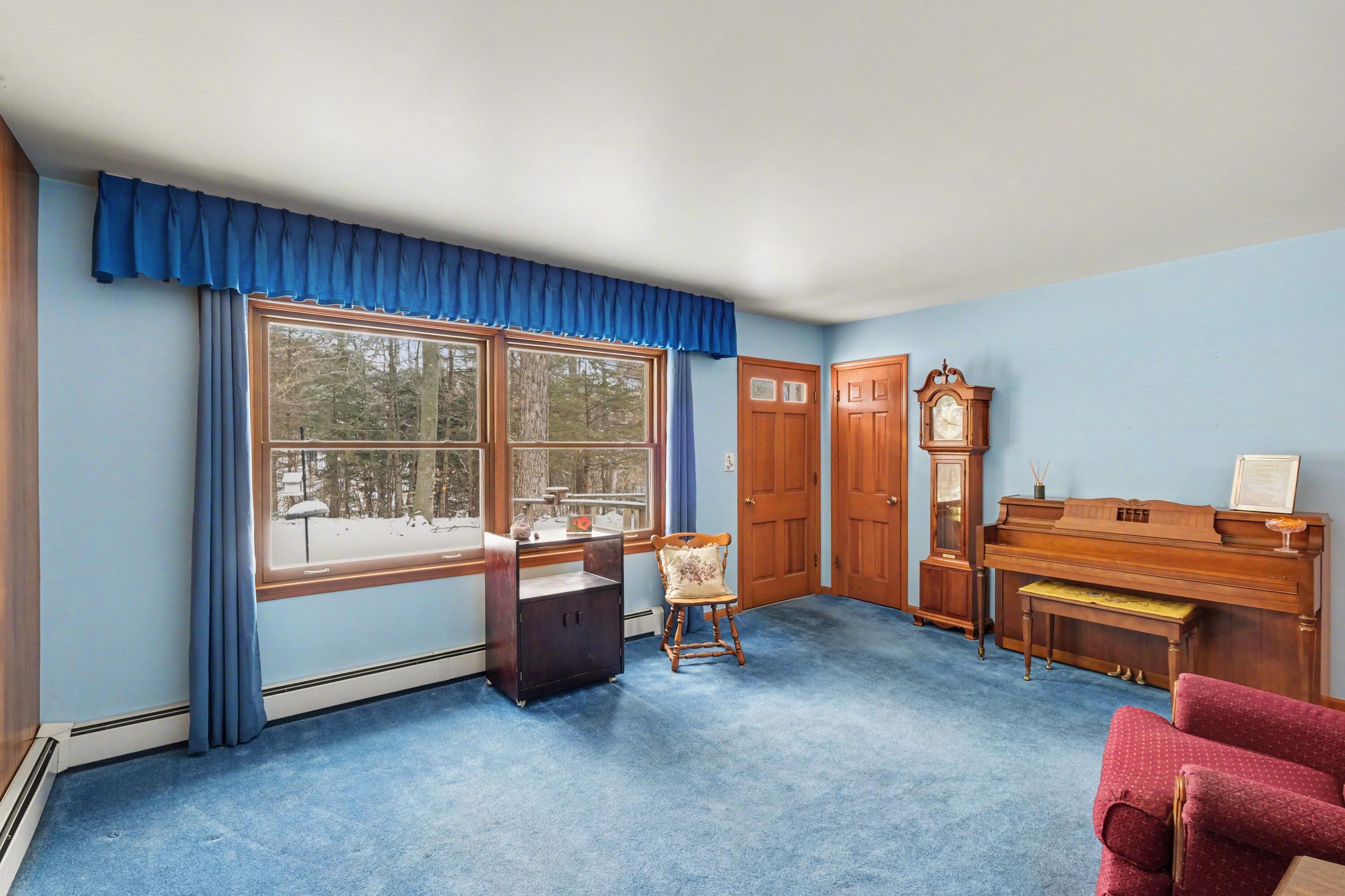 7945 Pine Island Drive NE