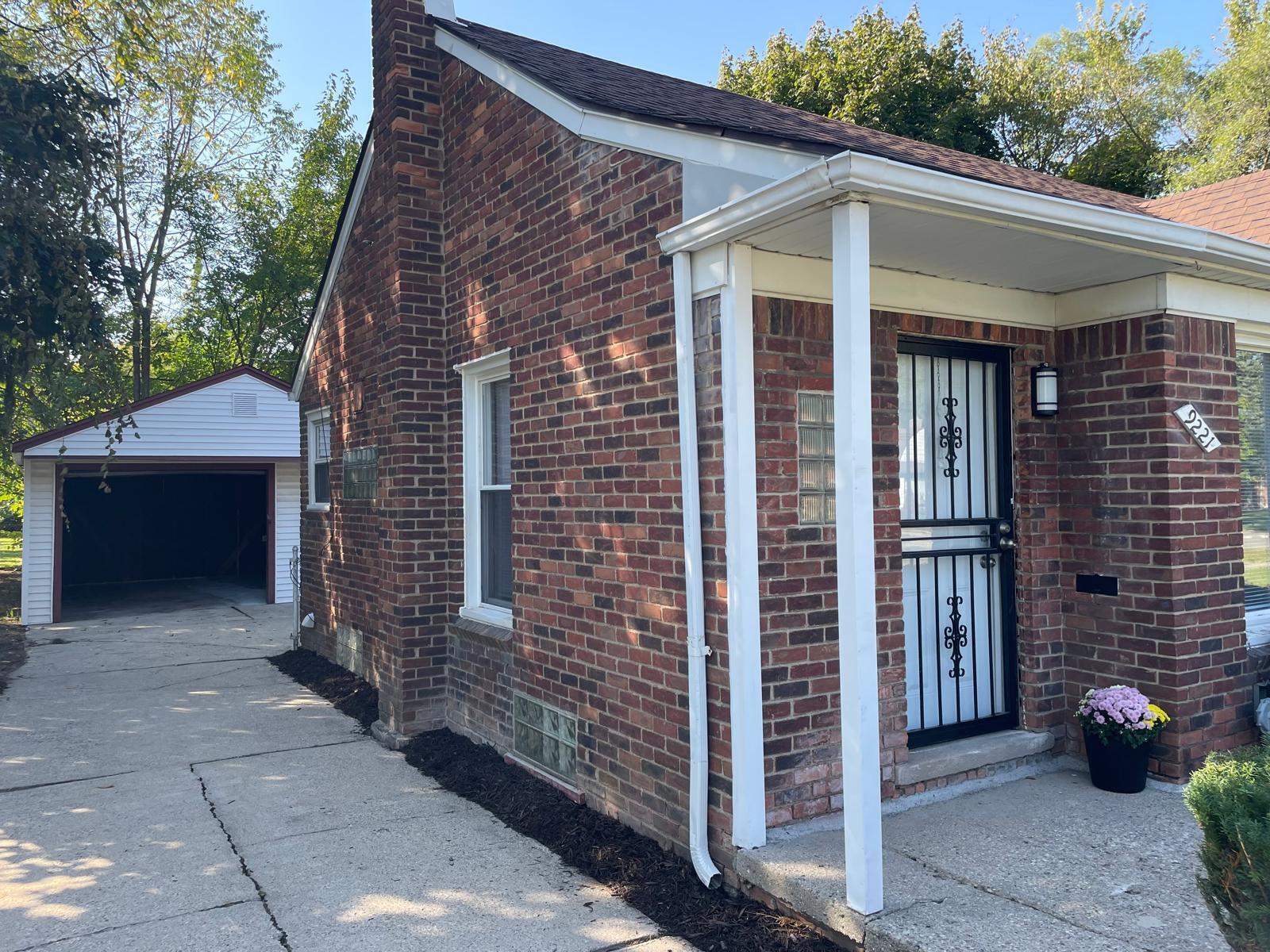 9221 Grandville Avenue