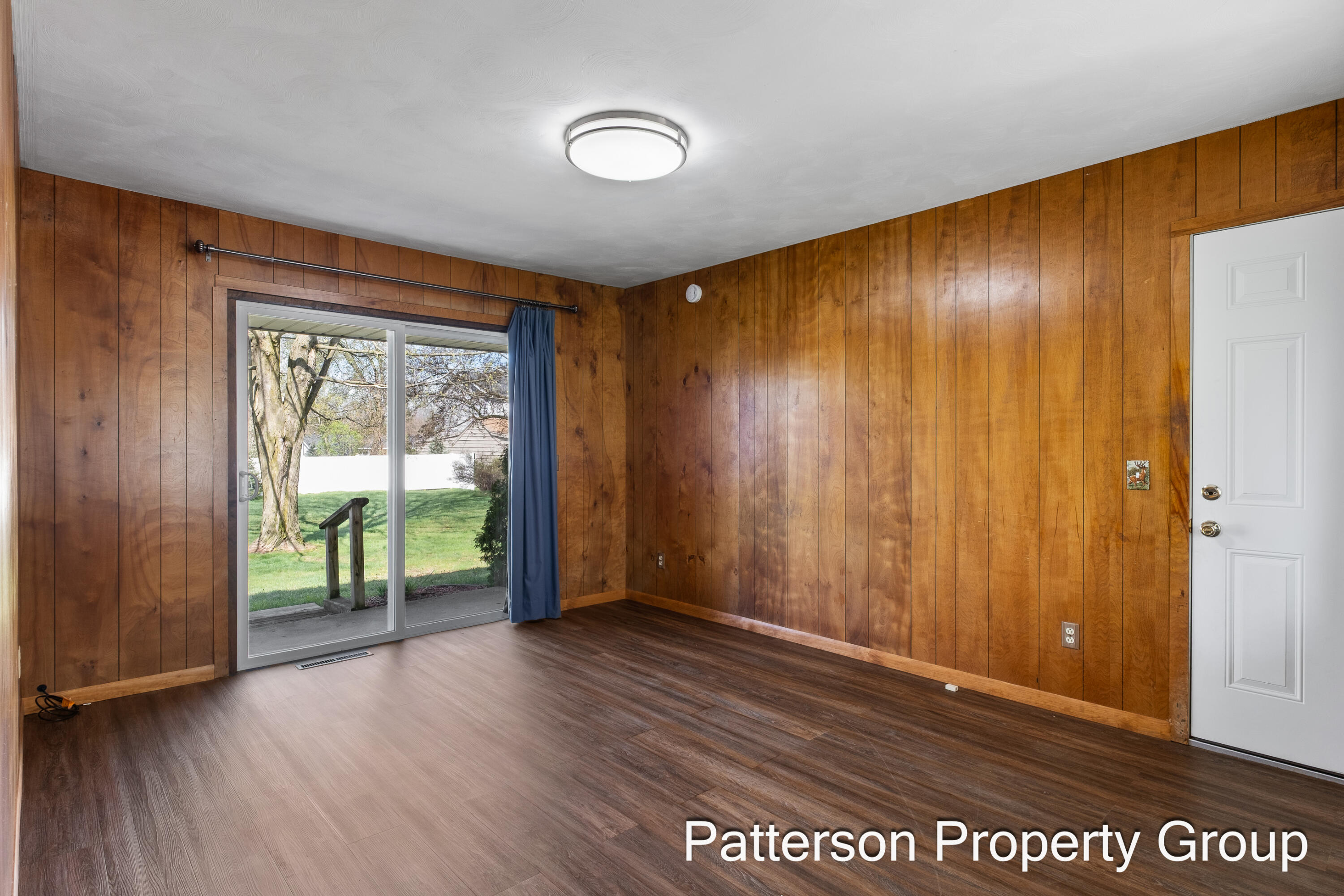 3437 John Street