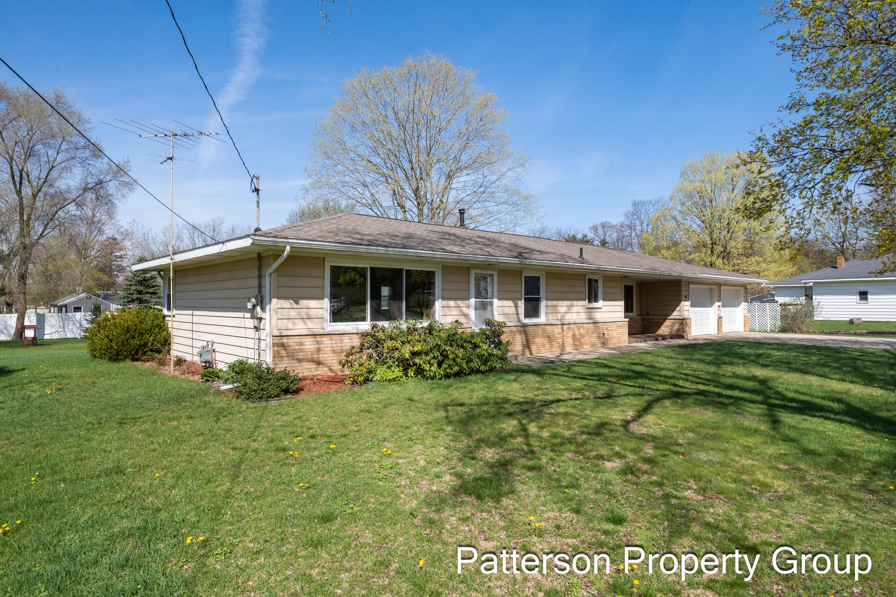 3437 John Street