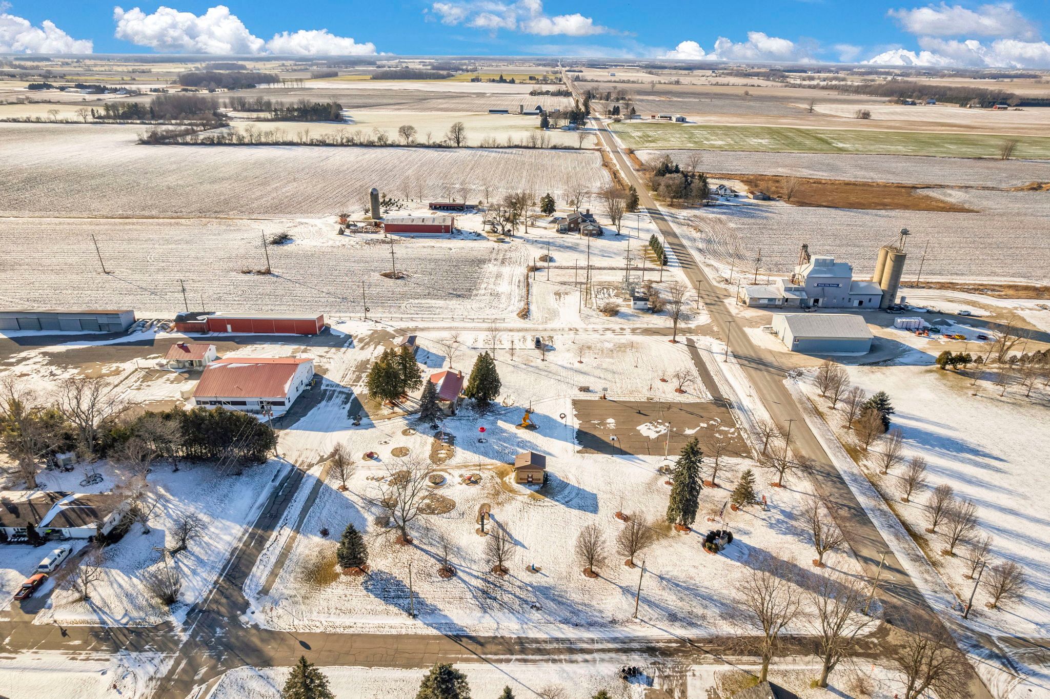 Peck, Michigan 48466, United States, 3 Bedrooms Bedrooms, ,2 BathroomsBathrooms,Residential,Active,15604