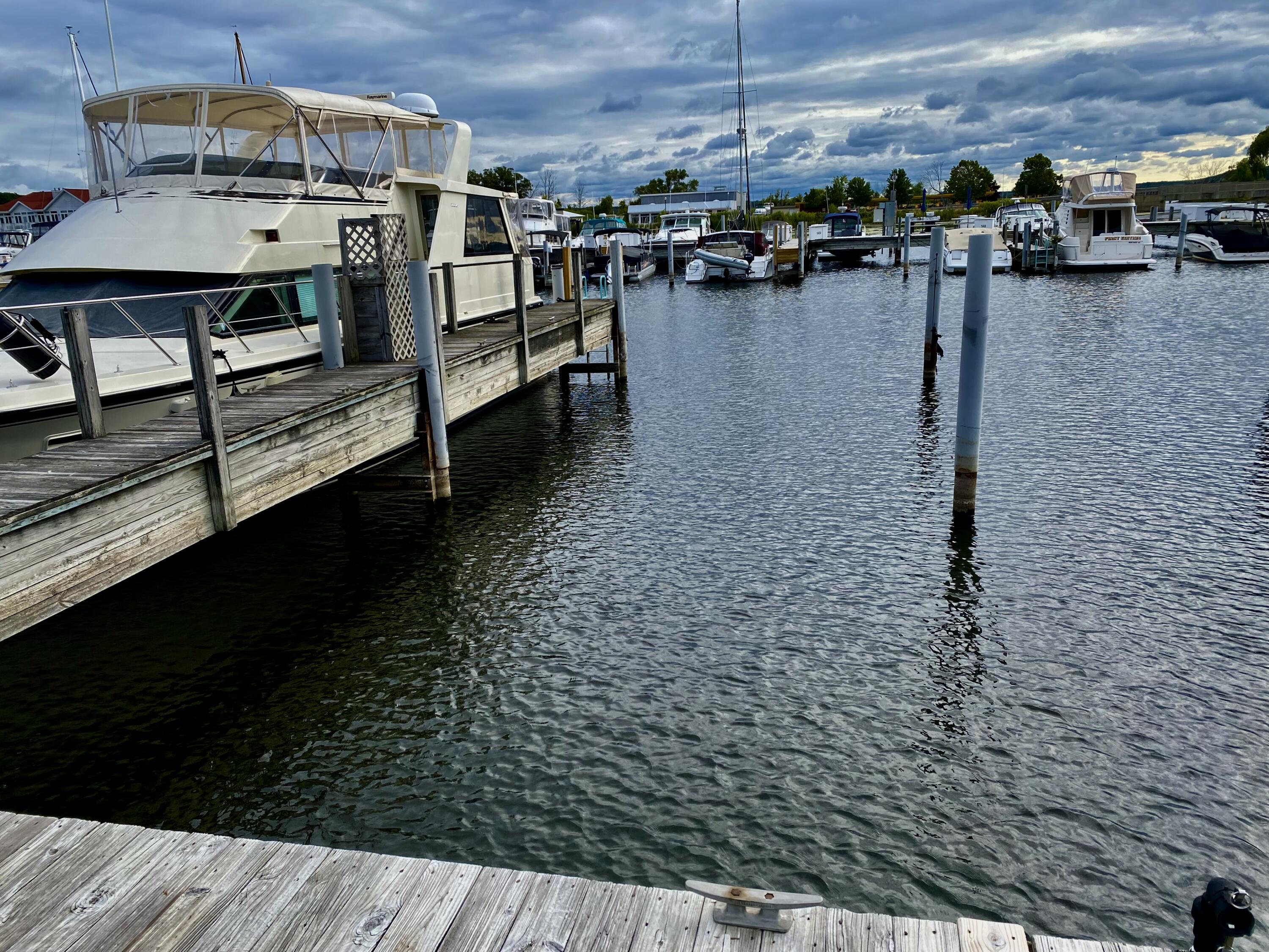 8560 Ellenwood Drive 88